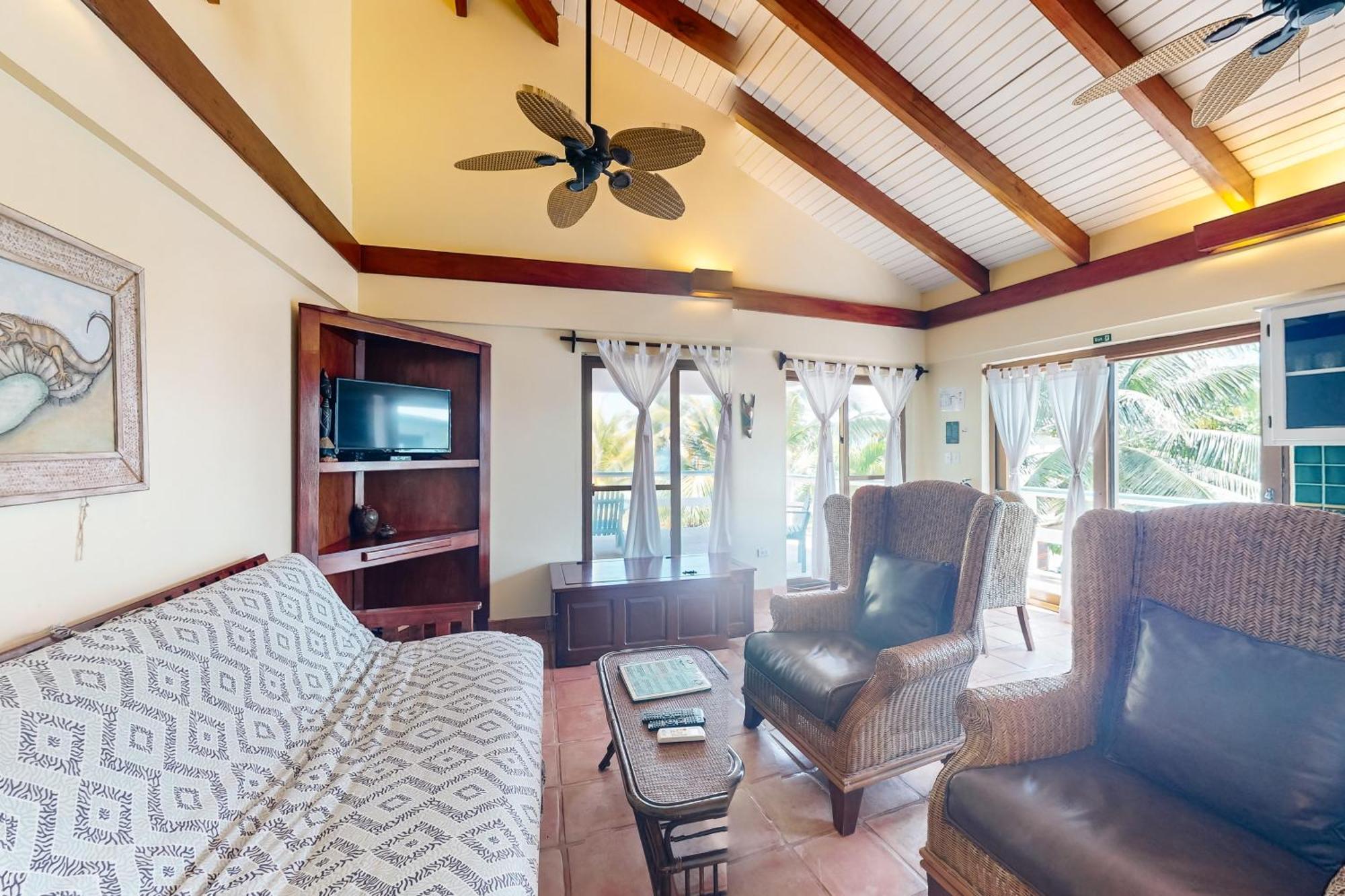 Condo #23 @ Beachside Villas Placencia Bagian luar foto